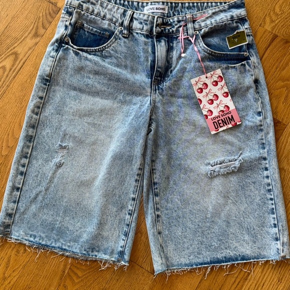 Classic Blue Denim Women's Jeans wide cut - Picture 2 of 7